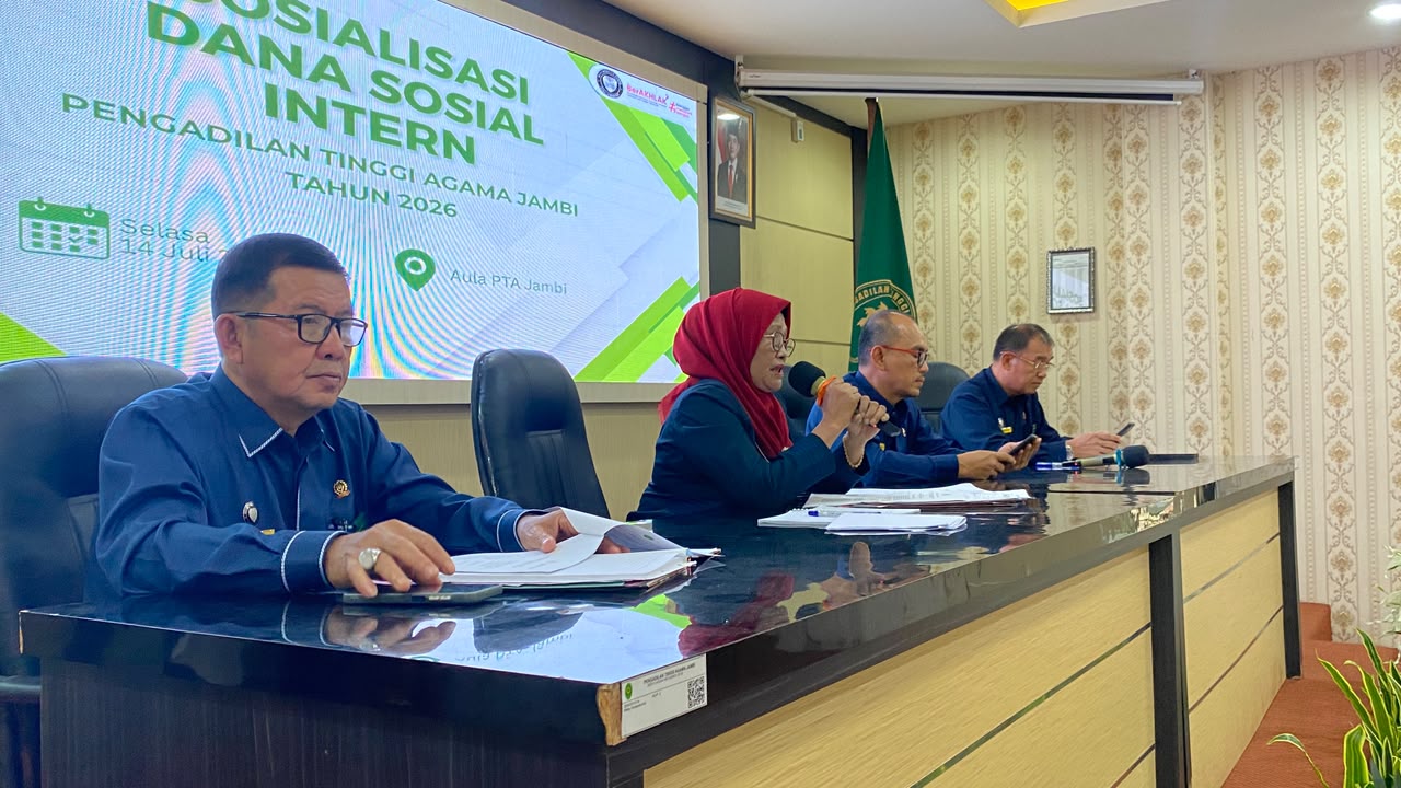 Ketua PTA Jambi Sosialisasikan Dana Sosial Intern kepada Seluruh Pegawai PTA Jambi