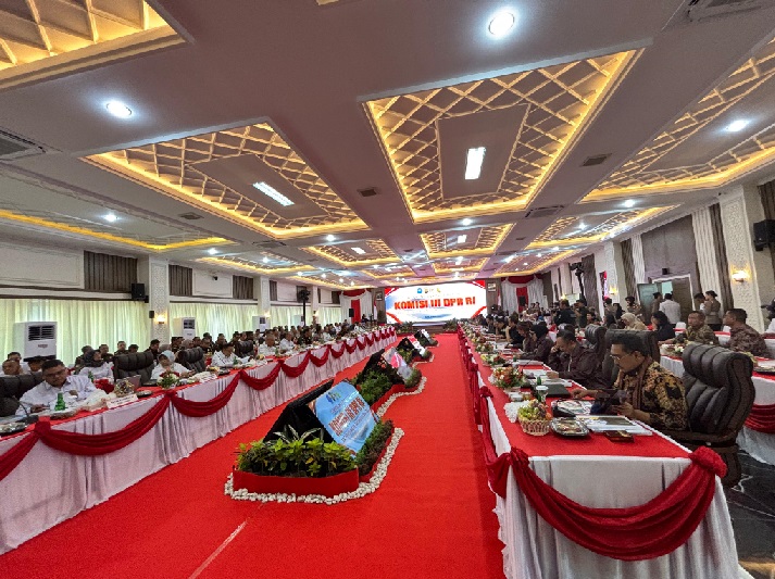 PTA Jambi Mengikuti Rapat Dengar Pendapat dalam Kunjungan Kerja Reses Komisi III DPR RI 